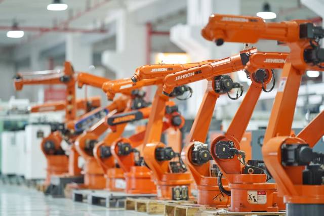 将技术专利这类“智产”转化为可评估的融资额度,这无疑是金融服务现代化产业体系构建的关键一步。