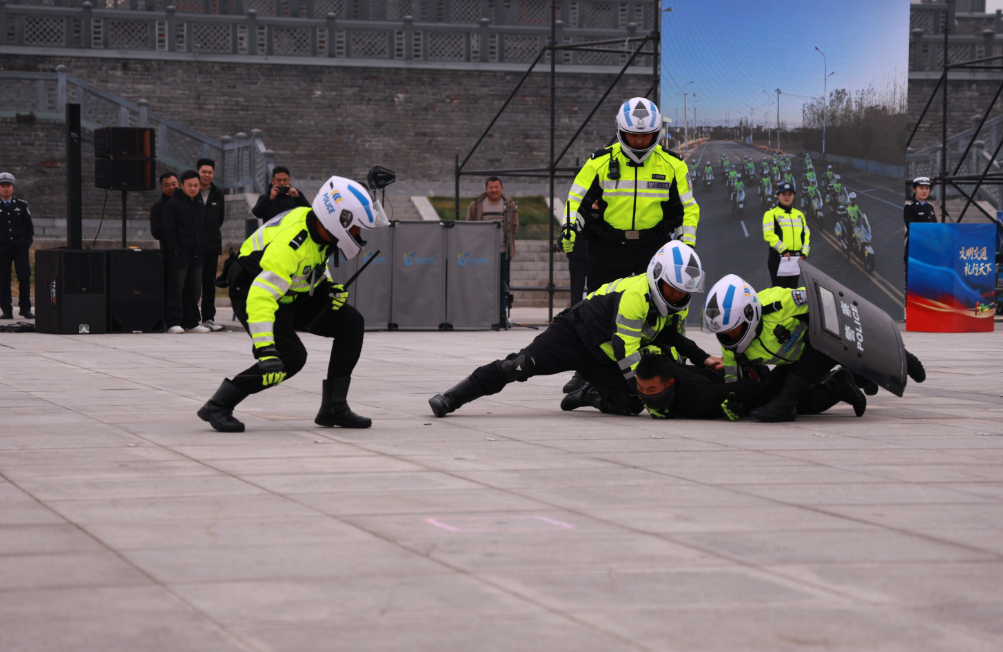 正在上传... e5c3ef06888952adca911d7fbc5fc4c9.png