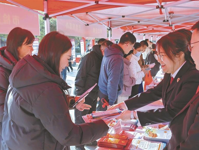 正在上传... e37d2177770f2cef14df5b62b40a7cc5.png