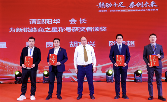 正在上传... 66527540e1d49e4f983bcb1b386ffefc.png