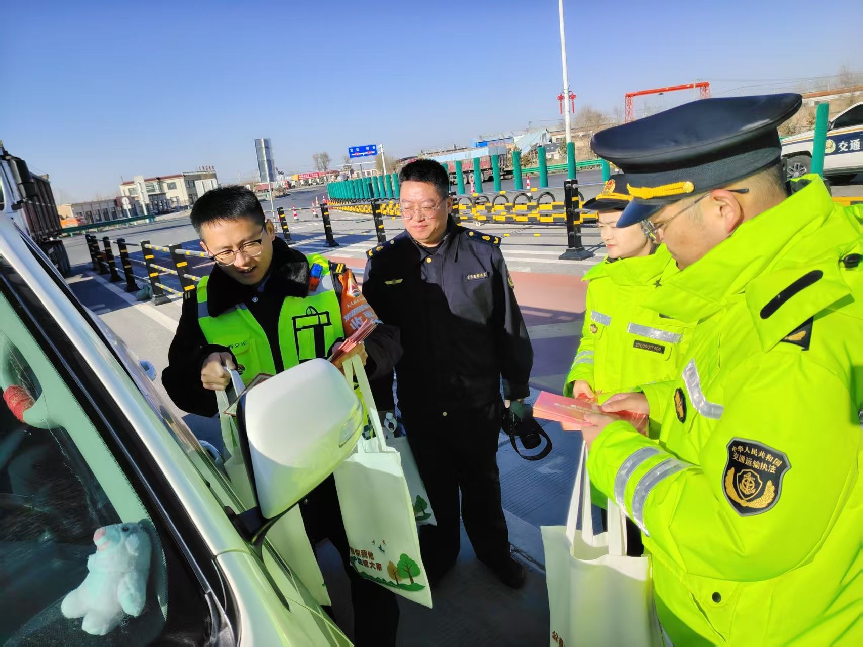 正在上传... 4b778686431a1249d8b285878ad01644.jpeg