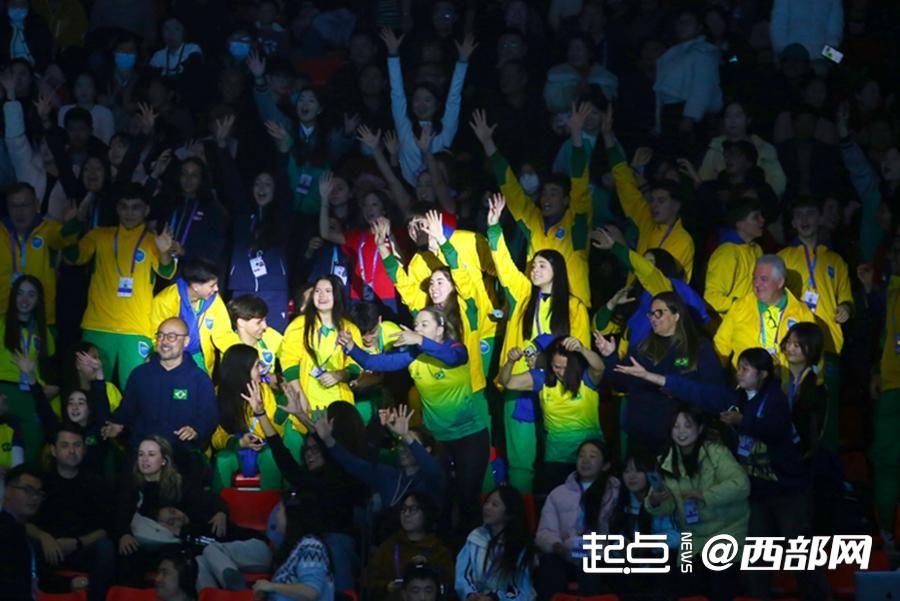 正在上传... e986844ea335f68c9289618219e6d129.jpeg