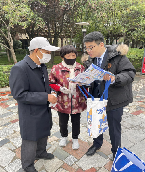 正在上传... 0ab5796341a83e29521454754f75a1d4.png