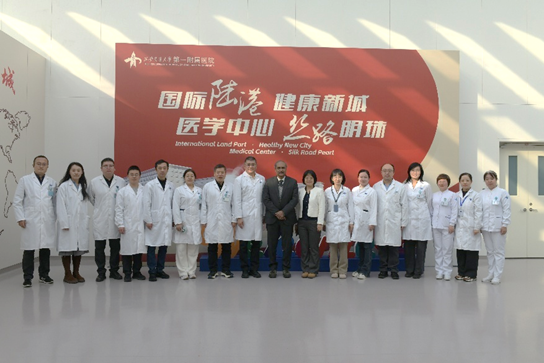 正在上传... e0240d11974e3447dfeffa584800e912.png