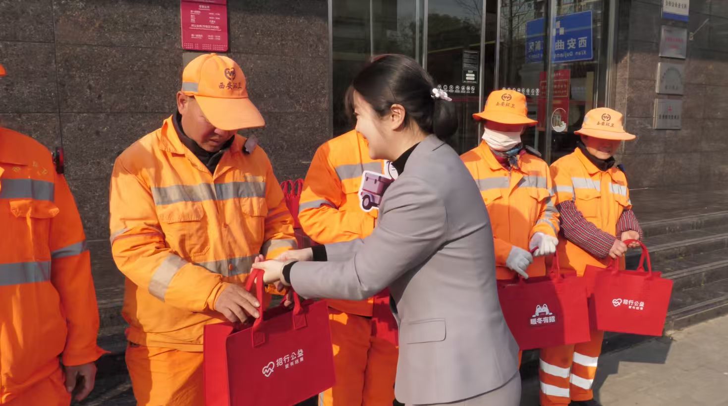 正在上传... 6a159fe2e33126d43da25c4940fa57c8.jpg