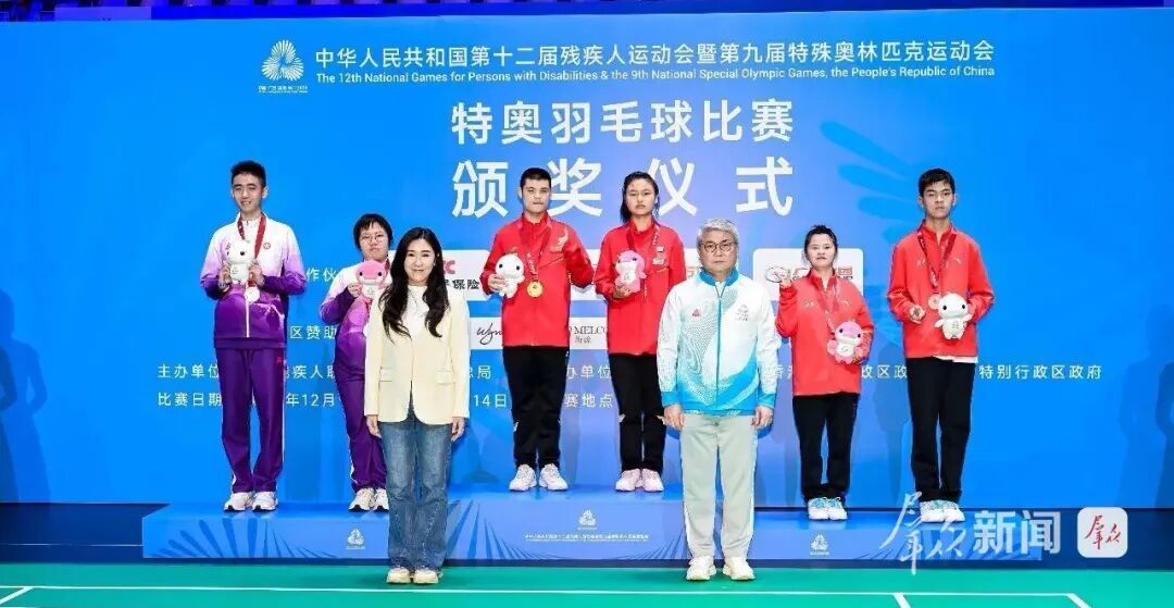 正在上传... febeed36c2862739335a4f9f10d0f825.jpg