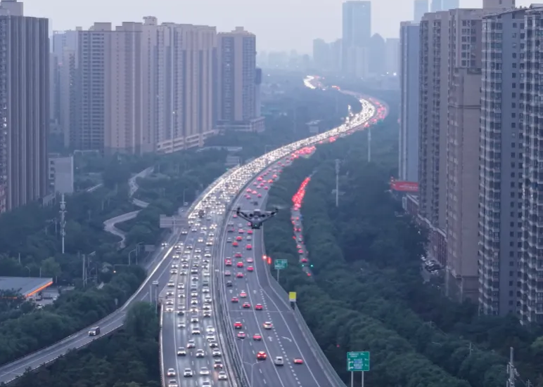 正在上传... 282da9124ee7850368cd8ff3b4036190.png