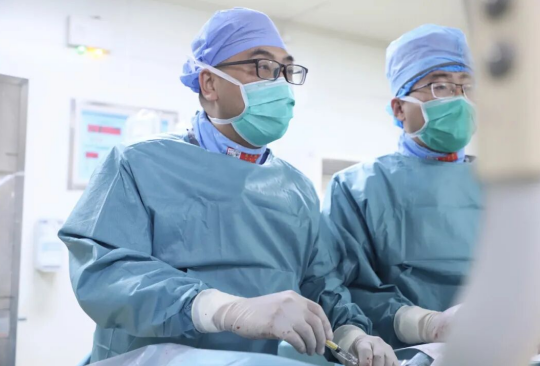 正在上传... 9f76a02c1fbeb87bdf8955aeb8d04b97.png