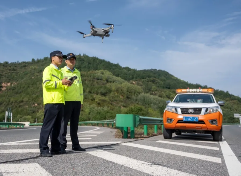 正在上传... c521ae459831e2510c7535d2d769d961.png