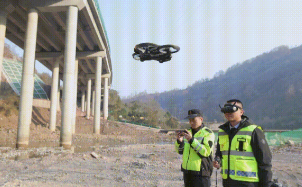 正在上传... c71968b4c5f156df6f3f0510a1dfe901.png