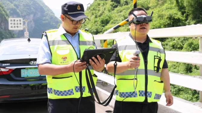 正在上传... fca6ffa0d5d5634a9980b99e52855846.png