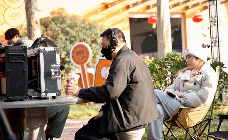 2026丝路春晚里“一双手”做主角的MV 藏着“老陕”的生活智慧