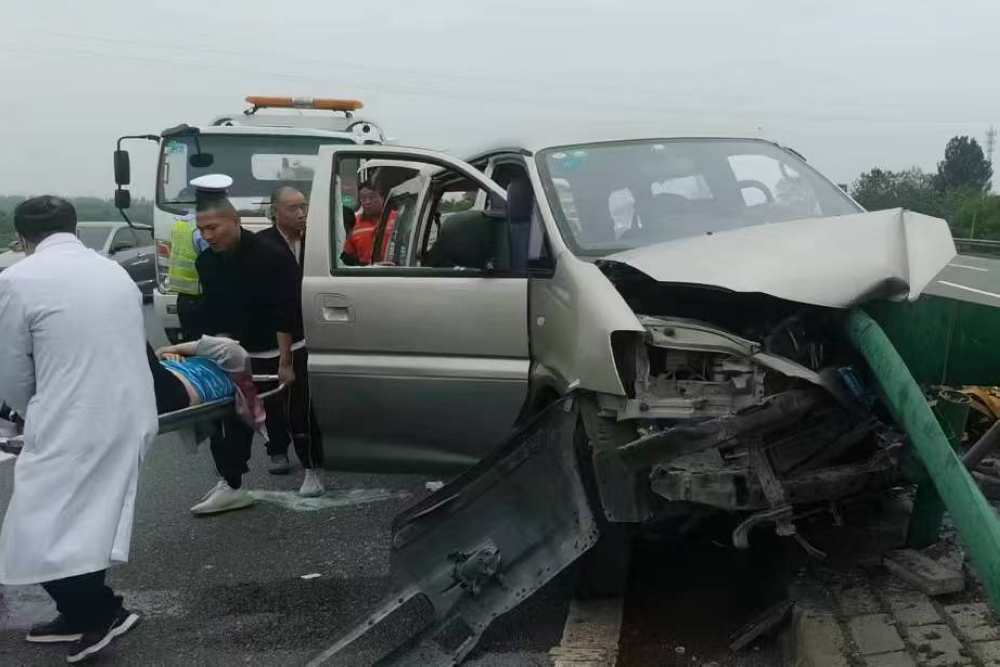 凡人善举耀三秦丨消防员王腾飞：火场之外，亦是百姓身边的守护者