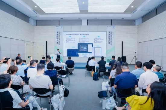 正在上传... 17621886ee1769f793245a5a5c225c18.png