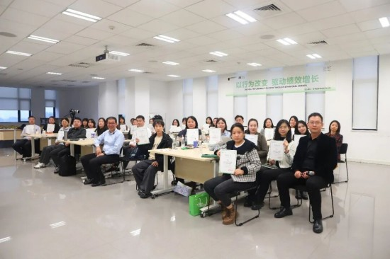 正在上传... 5ea704f0a69979556caeac2863d6f7b0.png