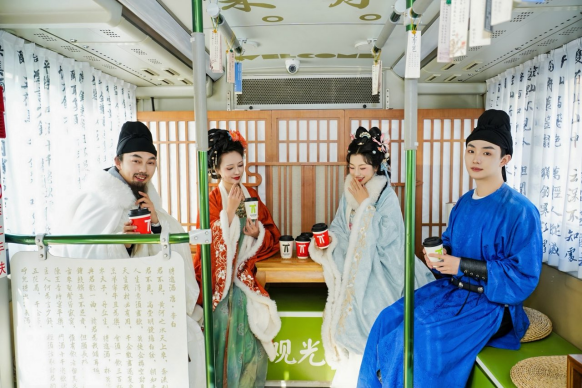 正在上传... fbe54832428b1a6287b684634940d349.png