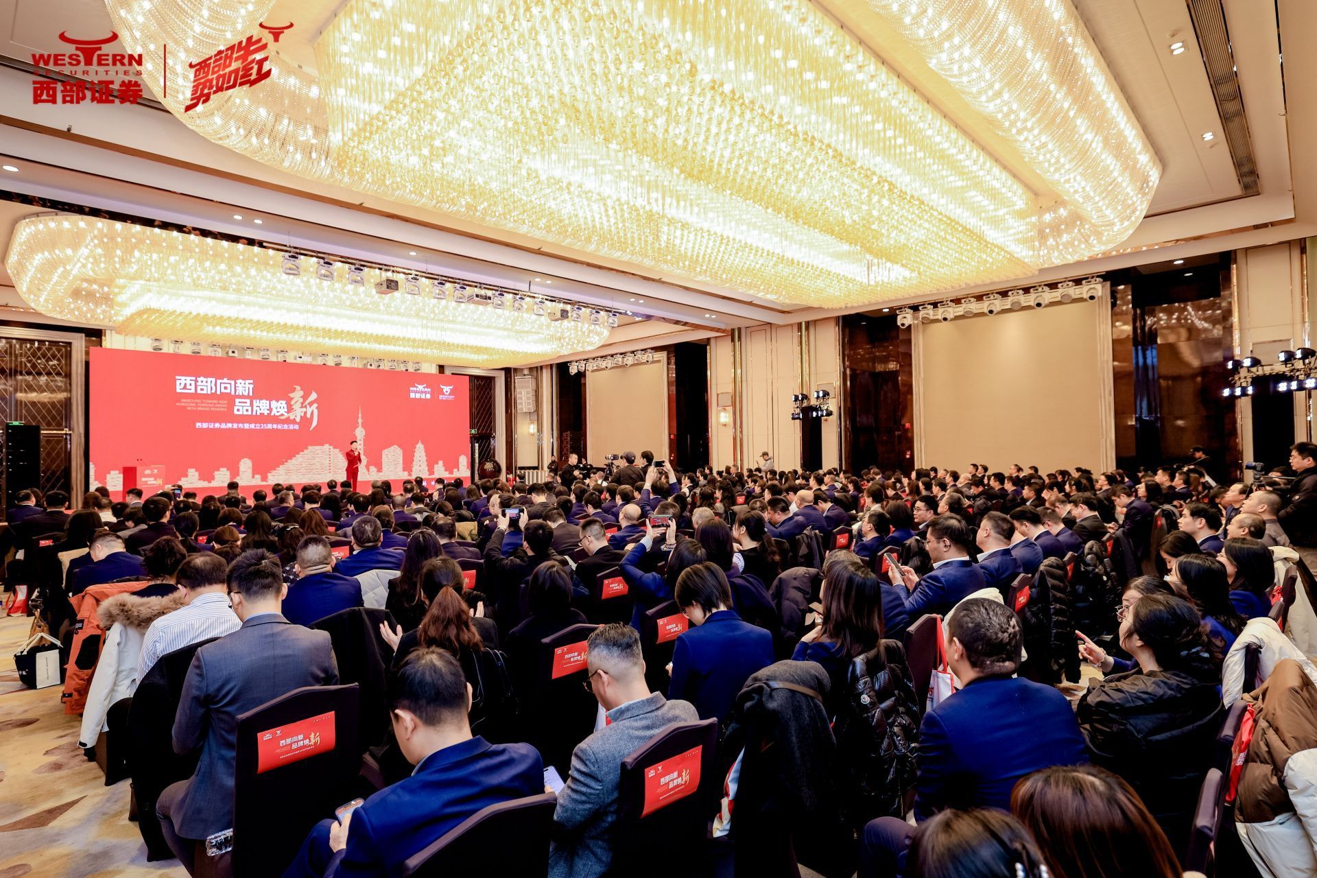 正在上传... 8e142dd8439a5ad50521960d8513d970.jpeg