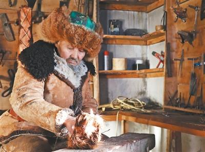 毛皮滑雪板上的时光印记