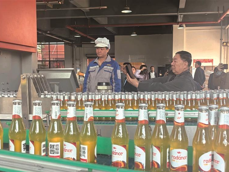 正在上传... 4565699ba7ea66d30c477cfc0e7225c4.png