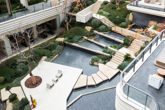 正在上传... f64cd09e8fd656f2113399650333a248.png