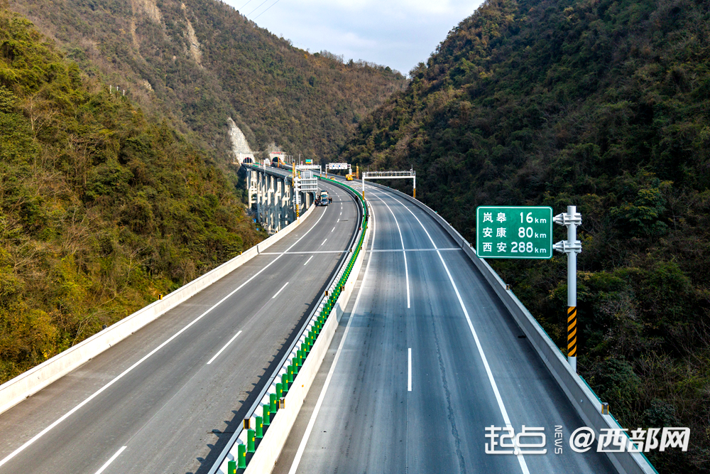 正在上传... 3eda739b8bd5c08094691134cb54e68b.png