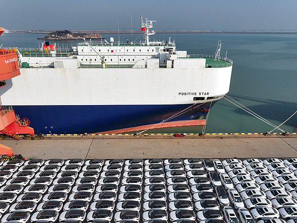 全球媒体聚焦 | 阿联酋媒体:中国引领“人工智能+”智能经济发展潮流