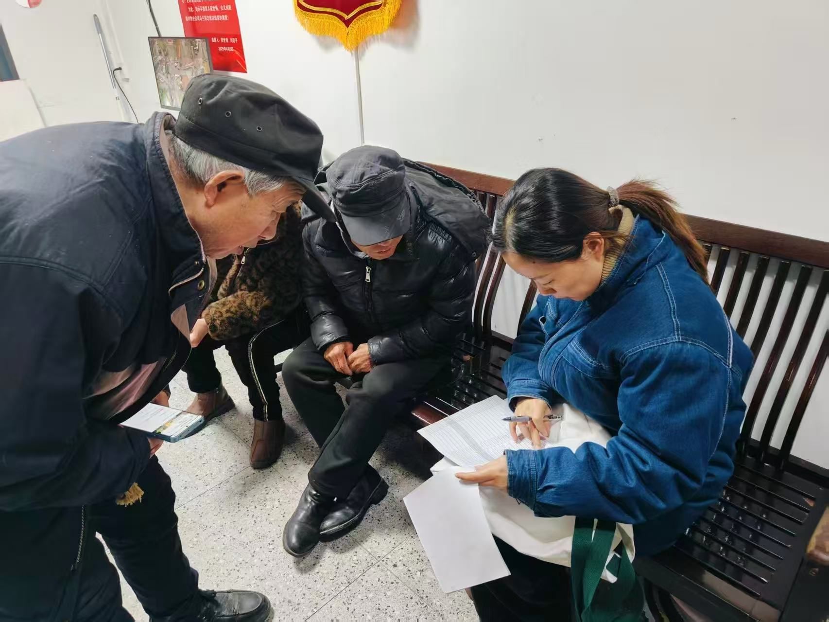 正在上传... 75e6c55baabbfcfbd1d875baf4562336.jpeg