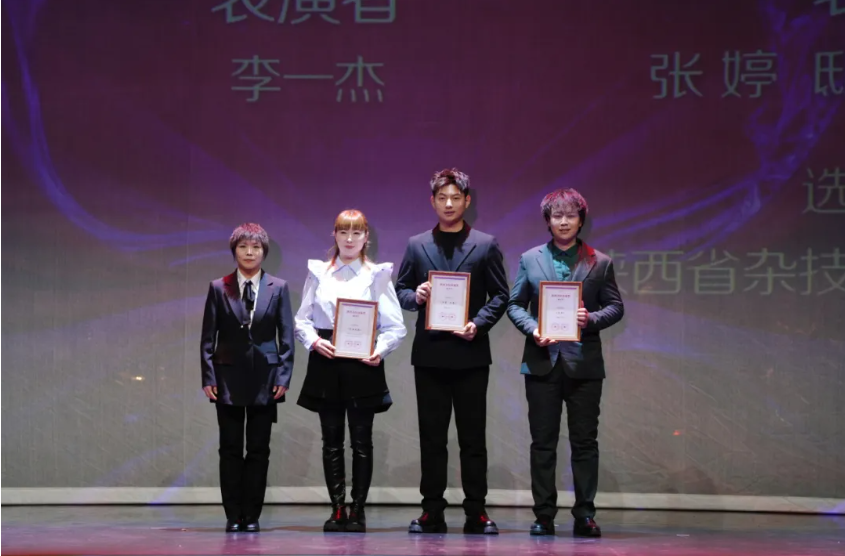 正在上传... 14f6f597faf33ba53087e525edd9c001.png