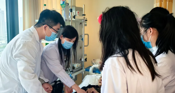 正在上传... 768873183240429eb9ebf408e619470a.png