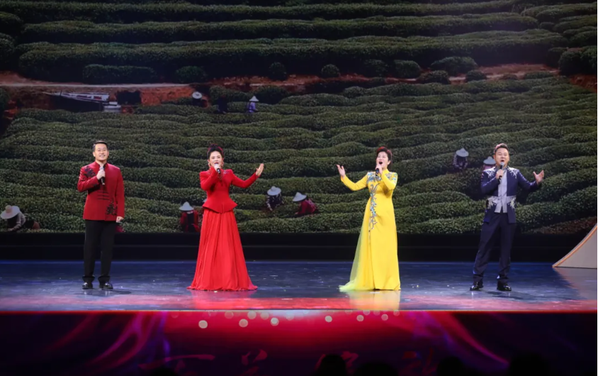 正在上传... 4840436fd77e67bb64331cab39ef9bca.png