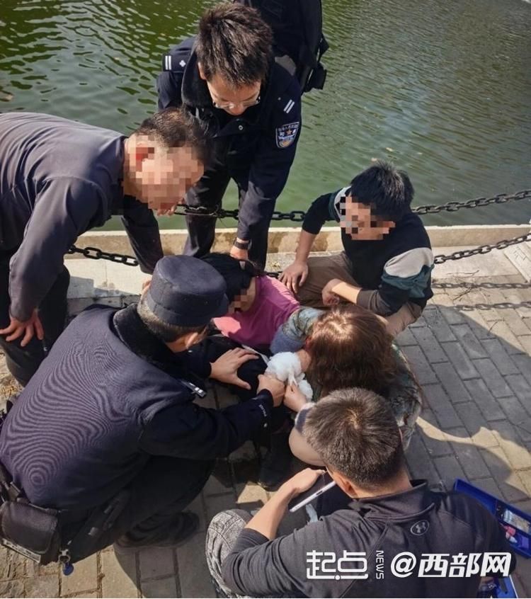 正在上传... 1623041fa4682afdd396a1fbe5ef712b.jpeg