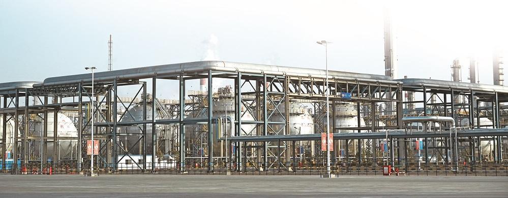 春节假期，陕西各地抢工期、保供应、抓生产