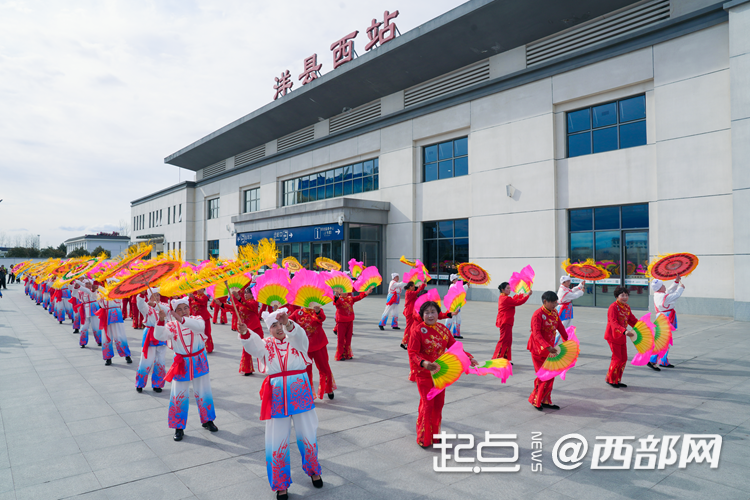 正在上传... 7700e4c1209fb17101b93a0de9d6a66c.png