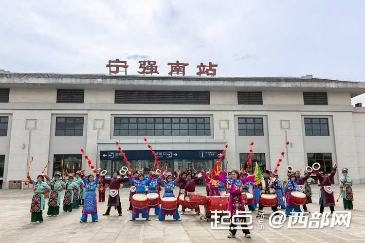 正在上传... ae2f80602e14b0f797abffae2f3710e8.png