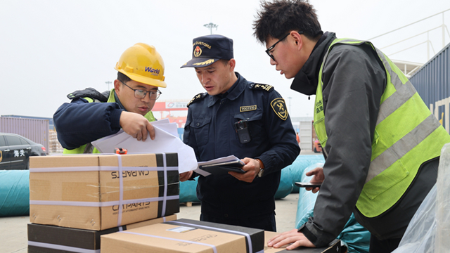 2025年陕西岗位学雷锋标兵丨让中欧班列“跑”出加速度的海关人