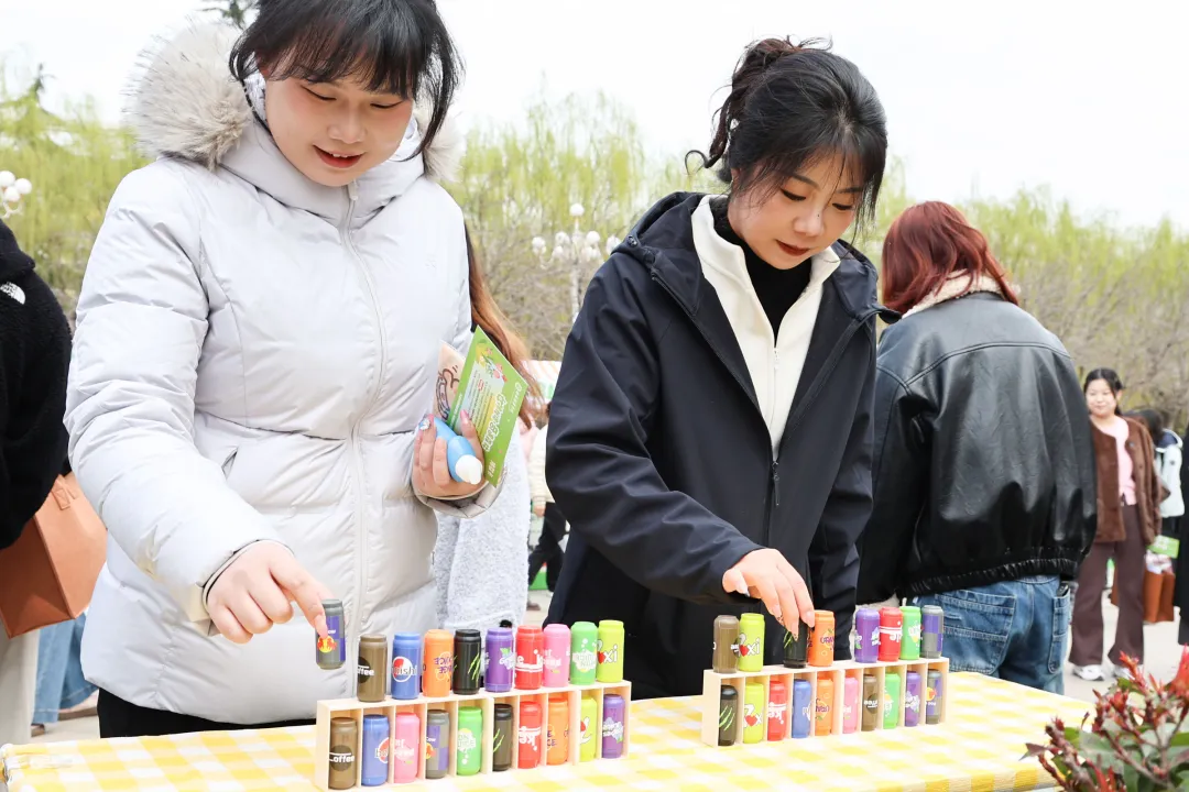 正在上传... de9d055673c81b0daba5bbb794be4fcf.png