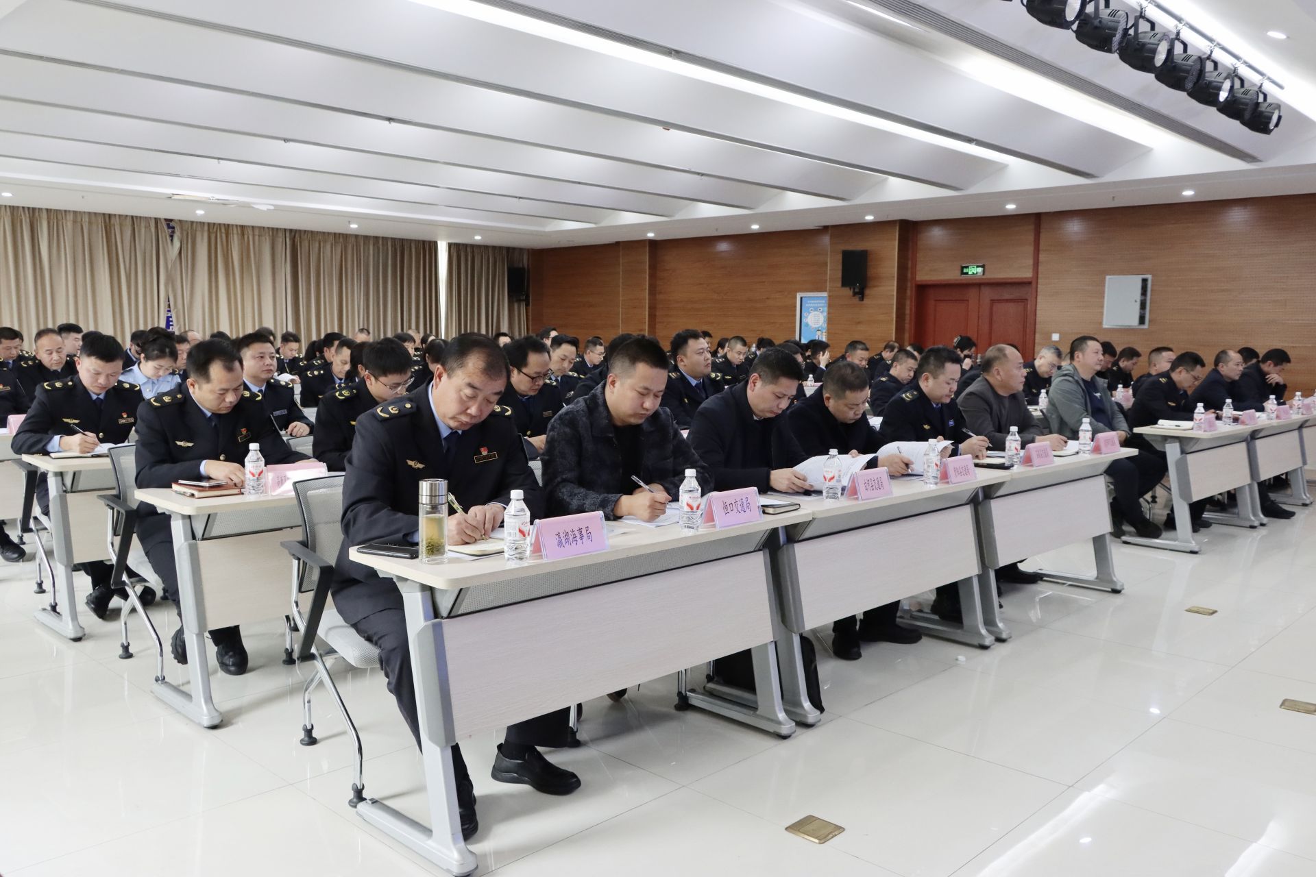 正在上传... e744297345d8c586b38b73e4a4b7272f.jpeg