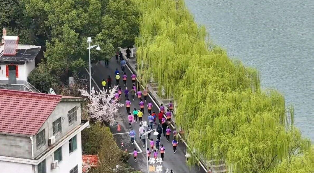 正在上传... d6baa290f9326570865ce510a56ee5be.png