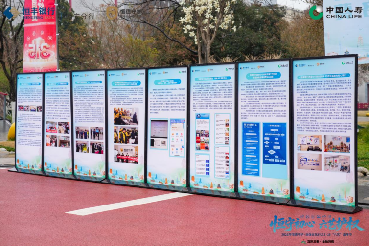 正在上传... 81b8efcec1118ca948528f27848d33ca.png