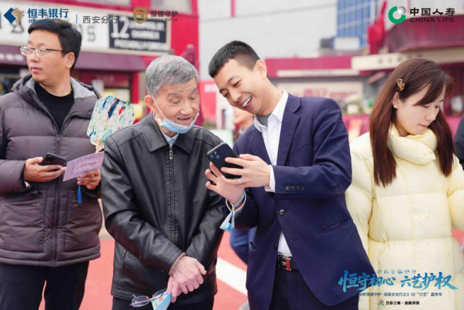 正在上传... 20708eca5086cfb873015213322301cb.png