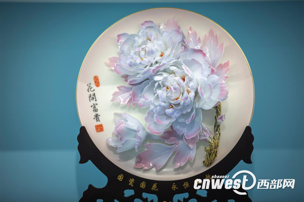 正在上传... 20a403489498dee0d832d0304acd72a2.png