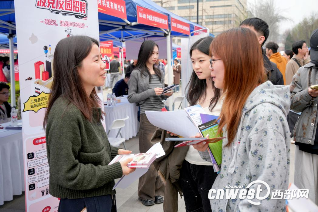 正在上传... 266d48b5e2a1fd51103646c9a316c61e.png