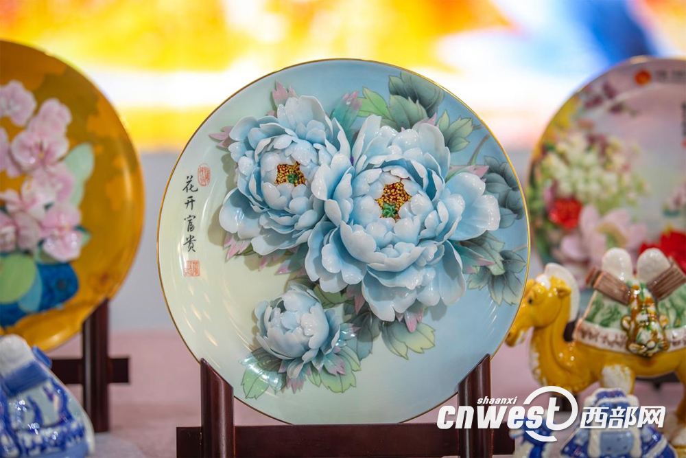 正在上传... 4e111cc3a3c58d1b397063b47b008267.png