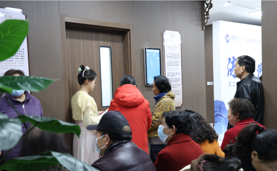 正在上传... 74fb7ba18f299ba7860a1fd340c7b384.png