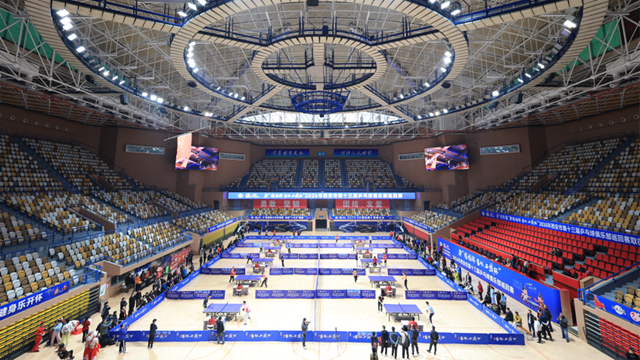 组图｜200名球手挥拍争锋！西安市第十三届乒乓球俱乐部巡回赛开赛