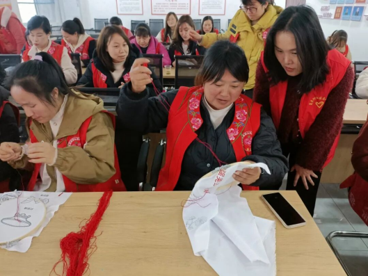 正在上传... bb98e73394b11611873d11470e5f5a2e.png