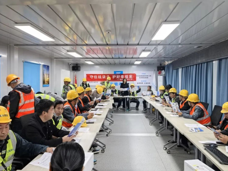 正在上传... e2a10cdf852a1d29de01c800ee1e9a94.png