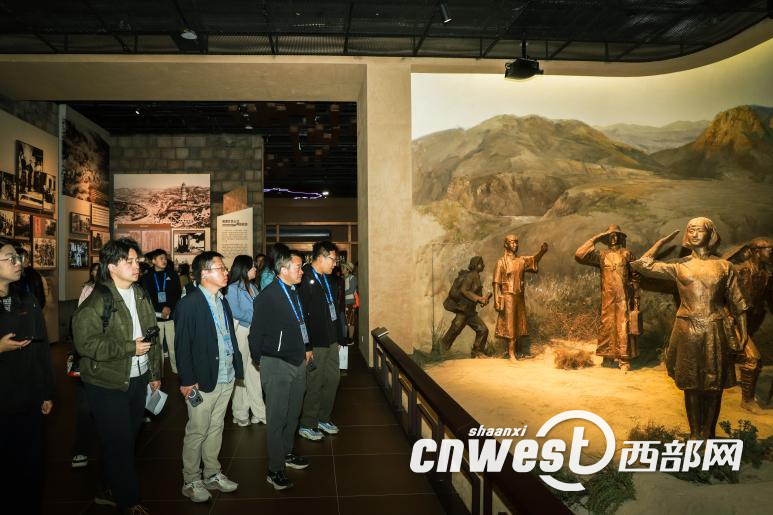 正在上传... a56ccc7036ce47ccc77e24f27d14d4b6.png