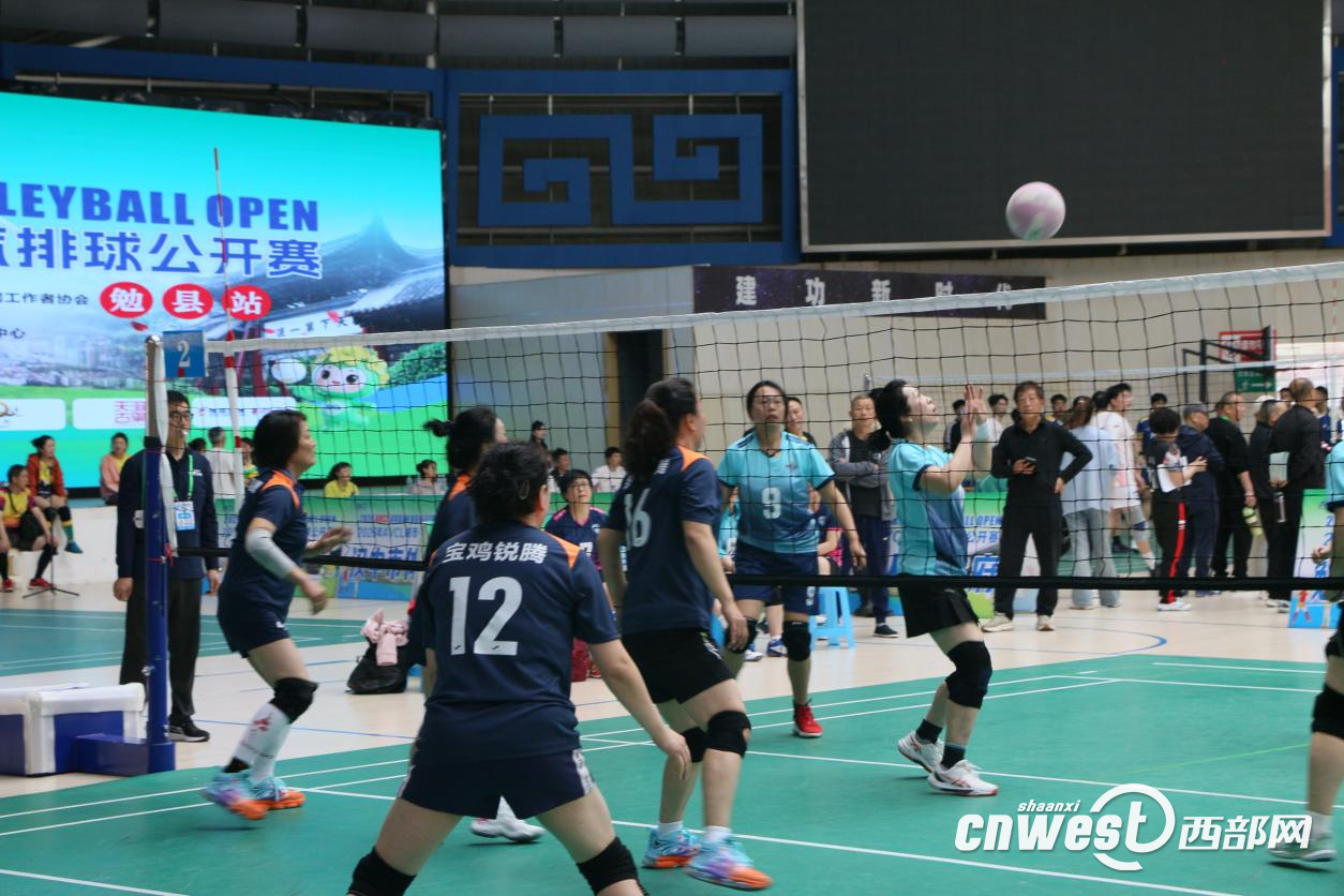 正在上传... 9b07e961615c76fbdd2e3a3574996f1b.png