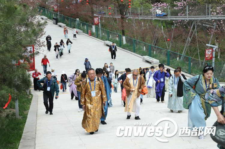 正在上传... ec27be7e56c7ef9a8c3cf0c365e4a4bf.png